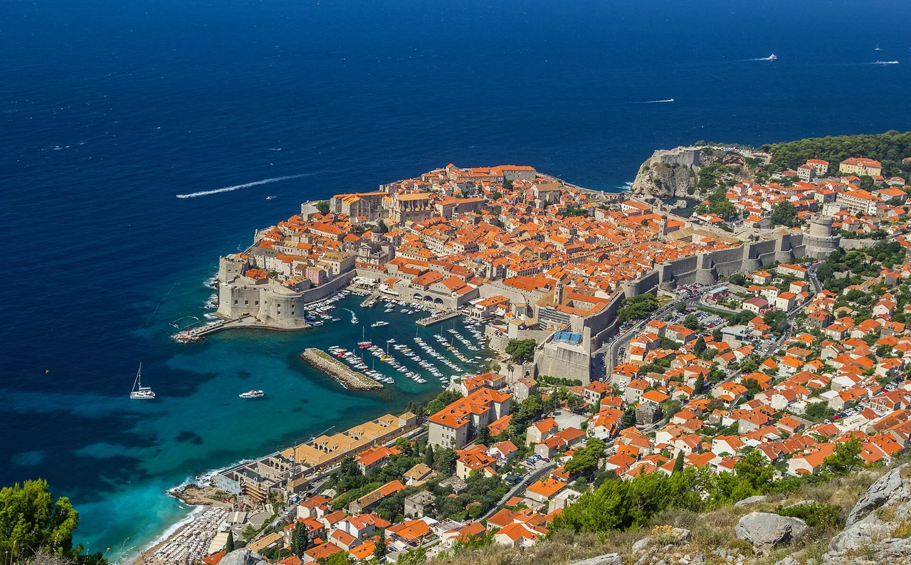 Dubrovnik · pogled na staru gradsku jezgru