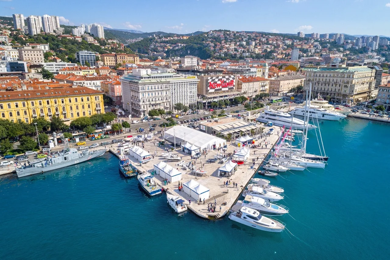 Rijeka · Riva i luka