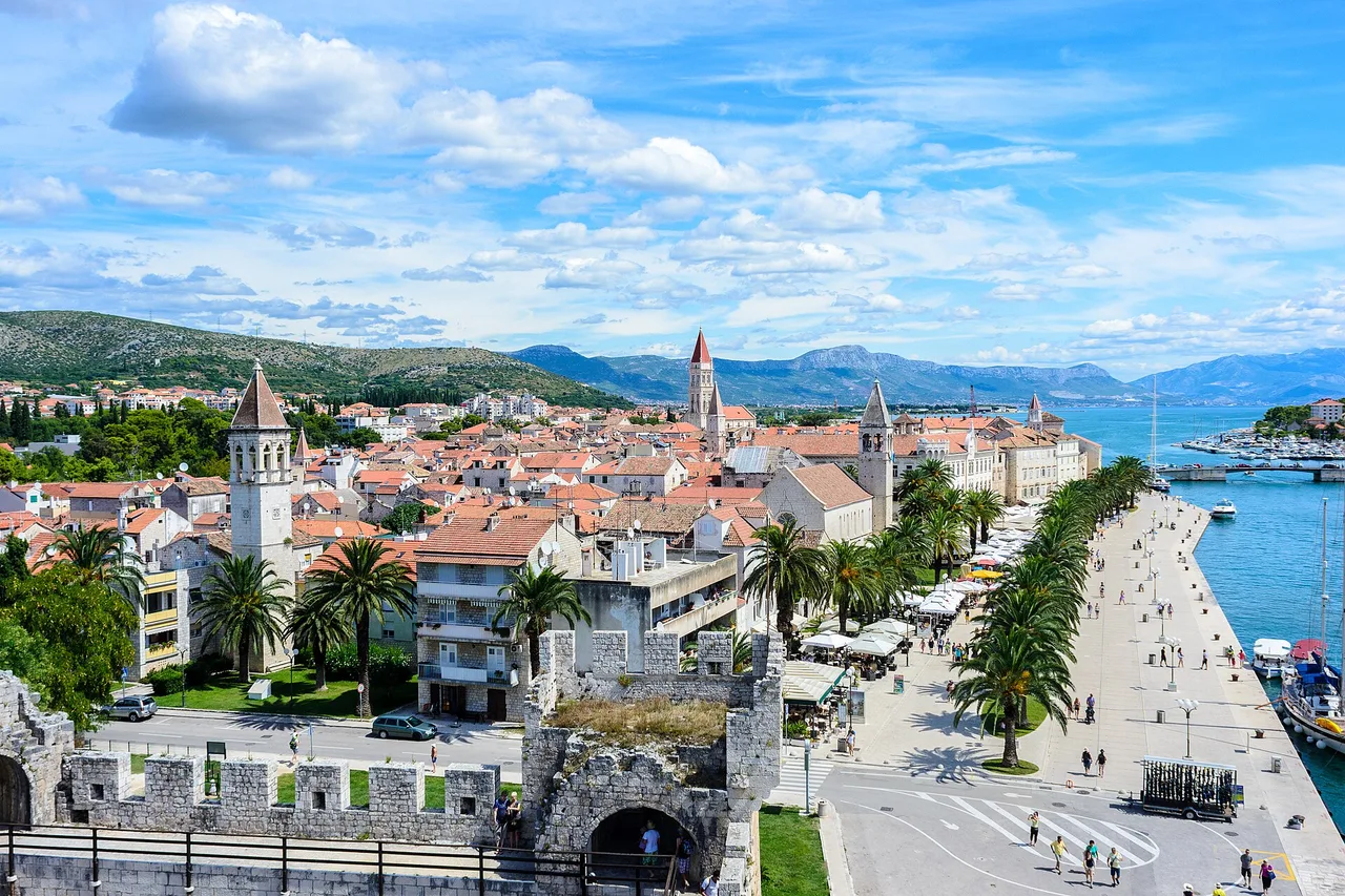Trogir · stara gradska jezgra